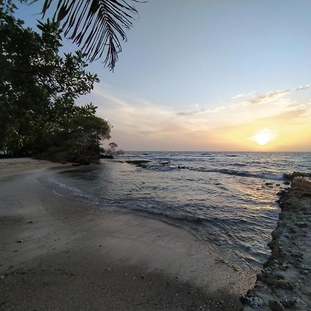 Готель Sol Y Mar Puerto Limon Екстер'єр фото