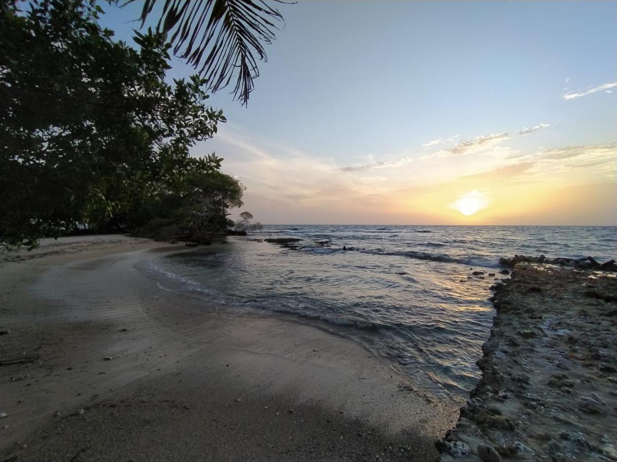 Готель Sol Y Mar Puerto Limon Екстер'єр фото